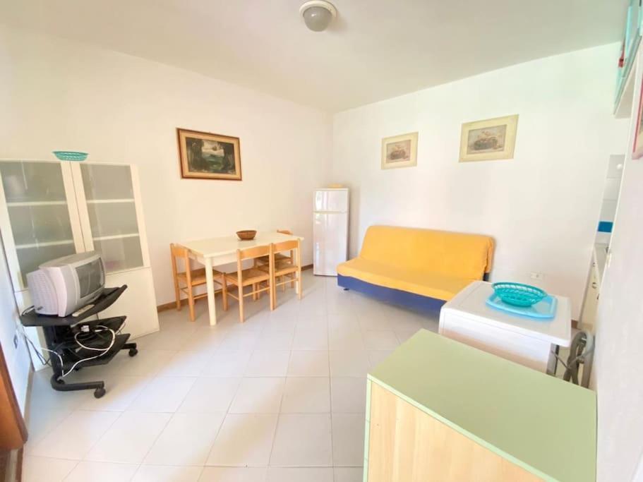 Cinta 1 Apartment Сан Теодоро Екстериор снимка